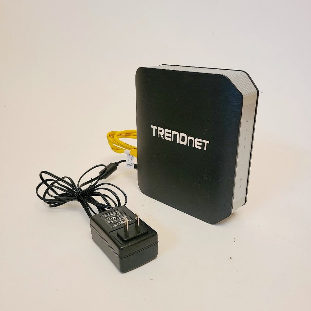 TRENDnet Dual Band 4-Port Wireless Router with Cords